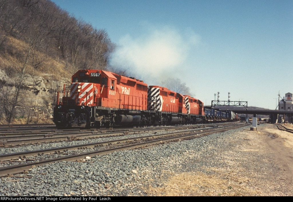 Westbound manifest comes out of the yard